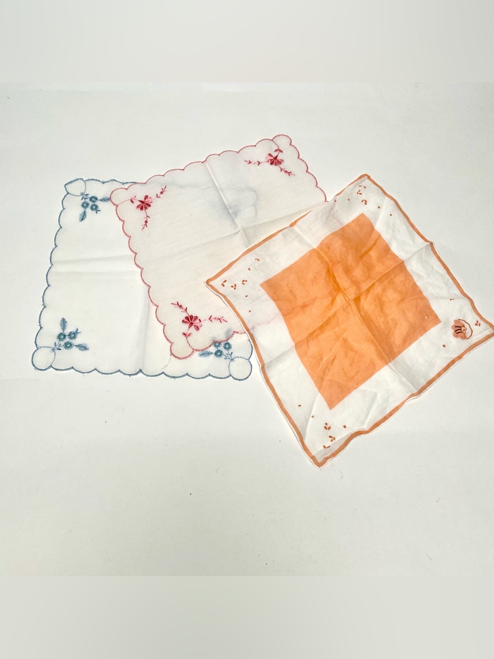 Lot of 10 Vintage Floral Handkerchiefs Hankies Rose Tulip Iris Lace Embroidered - Picture 3 of 13